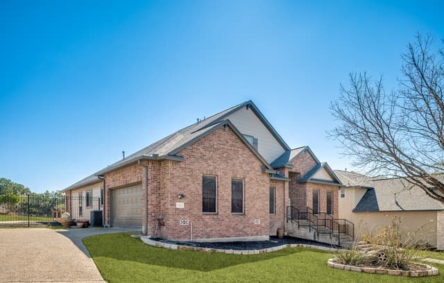 rental at 16818  Mossford in San Antonio, TX — photo 2