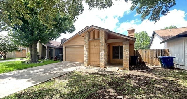 rental at 9633  Ivy Bend St in San Antonio, TX — photo 2