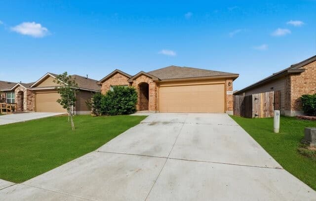 rental at 6441  Staccato Staff in San Antonio, TX — photo 4
