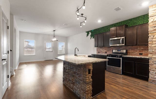rental at 9680  Western Wishes in San Antonio, TX — photo 2