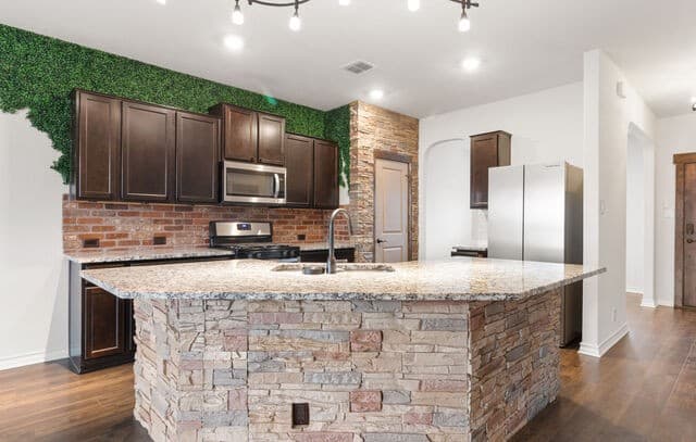 rental at 9680  Western Wishes in San Antonio, TX — photo 3