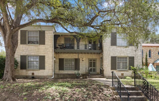 rental at 336  East Lullwood Ave Unit 1 in San Antonio, TX — photo 1