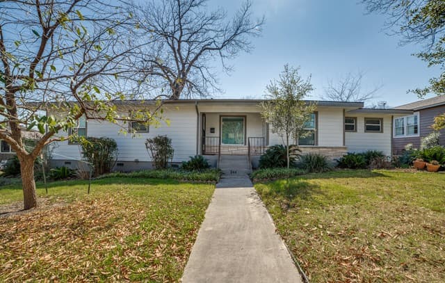 rental at 244  Halcyon Pl in Alamo Heights, TX — photo 1