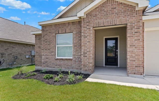 rental at 15048  Nettleton Mill in San Antonio, TX — photo 4