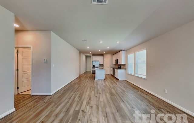 rental at 13543  Paxton Blvd in St Hedwig, TX — photo 3