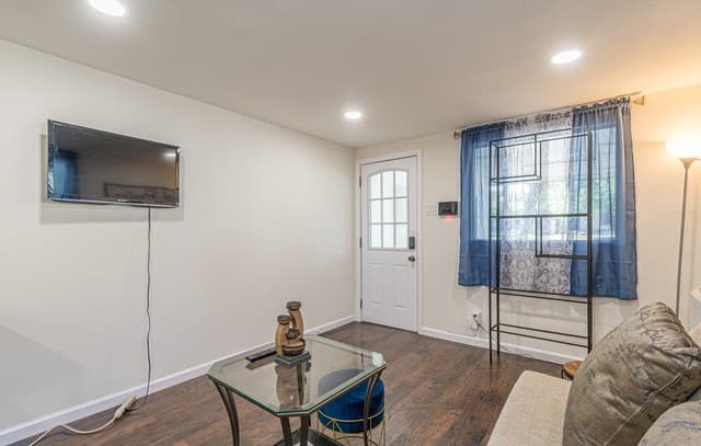 rental at 207  Hermine Blvd Unit 2 in San Antonio, TX — photo 3