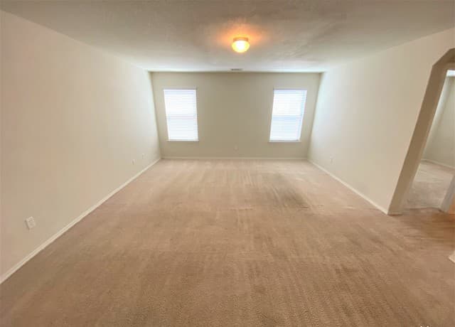 rental at 11926  Silver Coins in San Antonio, TX — photo 2