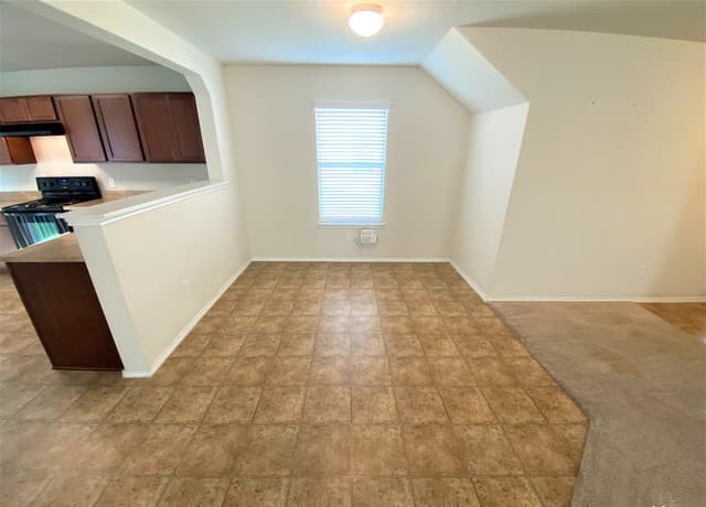 rental at 11926  Silver Coins in San Antonio, TX — photo 3