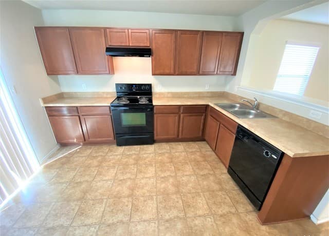 rental at 11926  Silver Coins in San Antonio, TX — photo 5