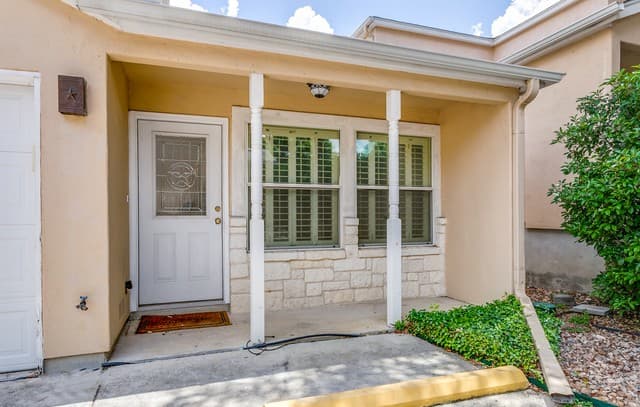 rental at 3202  Eisenhauer #801 Unit 801 in San Antonio, TX — photo 3