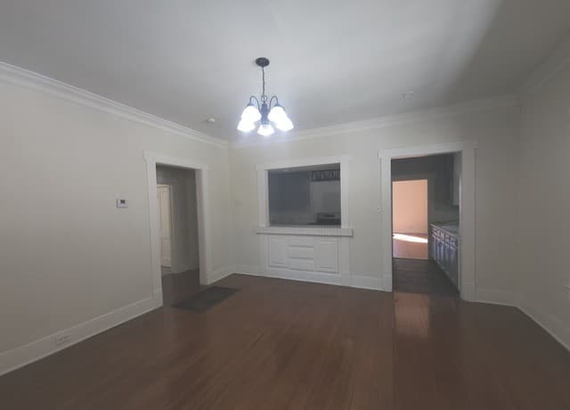 rental at 1138 W Magnolia Ave in San Antonio, TX — photo 5