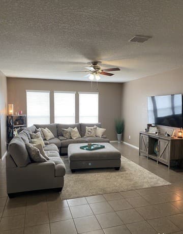 rental at 3521  Enchanted Farm in Schertz, TX — photo 2