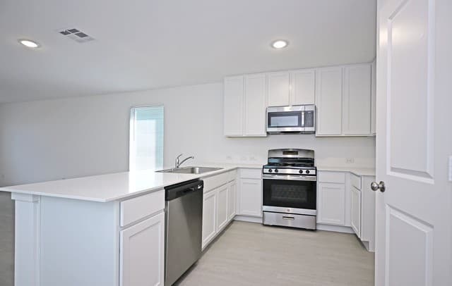 rental at 4949  Winecup Cv in Converse, TX — photo 2