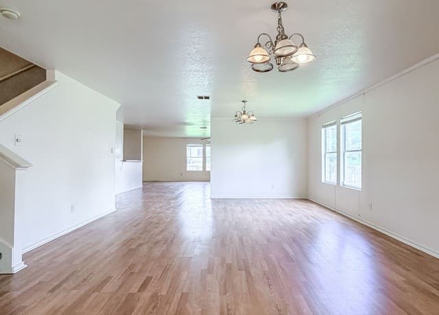 rental at 4906  Heather Pass in San Antonio, TX — photo 3