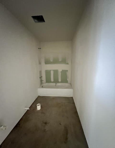1-bedroom rental at 494 Valley View St Unit 2 in Canyon Lake, TX — photo 5