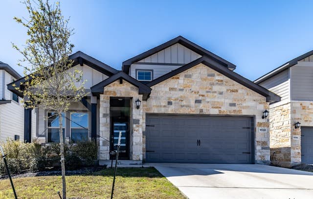 rental at 9510  Falls Canyon Blvd in Converse, TX — photo 1