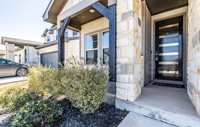 rental at 9510  Falls Canyon Blvd in Converse, TX — photo 3