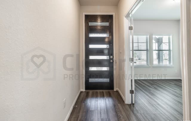 rental at 9510  Falls Canyon Blvd in Converse, TX — photo 4