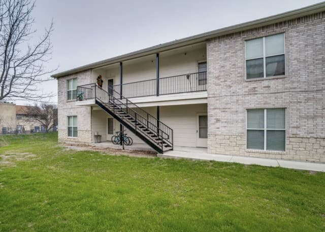 rental at 4923  Ali Ave Unit 4 in San Antonio, TX — photo 1