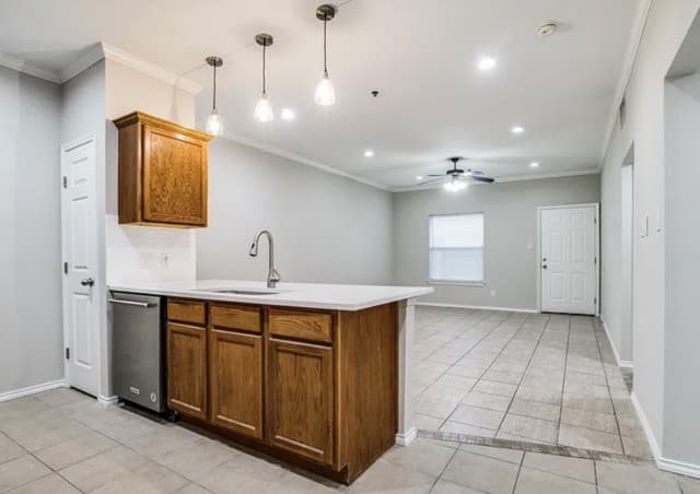 rental at 4923  Ali Ave Unit 4 in San Antonio, TX — photo 3
