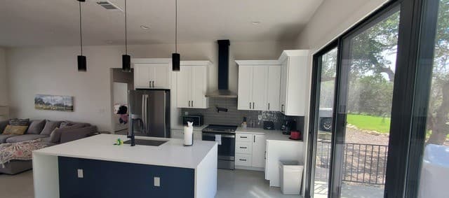 rental at 407  Lamplight in Spring Branch, TX — photo 4