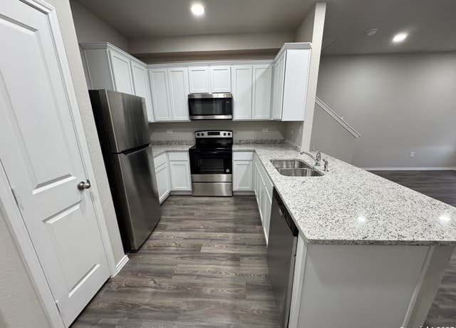 rental at 5330  Lisa Point Unit 102 in Converse, TX — photo 3