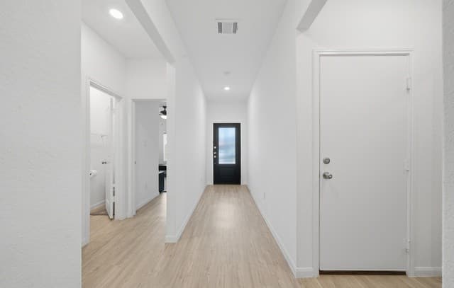 rental at 14910  Cardigan Wheel in San Antonio, TX — photo 2
