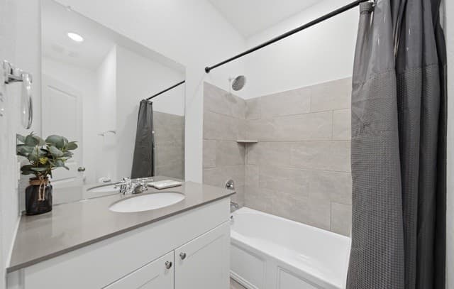 rental at 14910  Cardigan Wheel in San Antonio, TX — photo 4