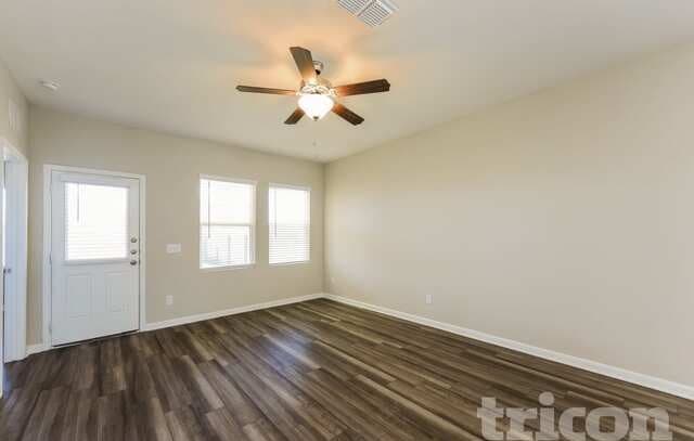 rental at 7446  Boa Hollow in San Antonio, TX — photo 5
