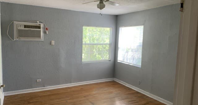 rental at 1524 W Woodlawn Ave Unit 1 in San Antonio, TX — photo 2