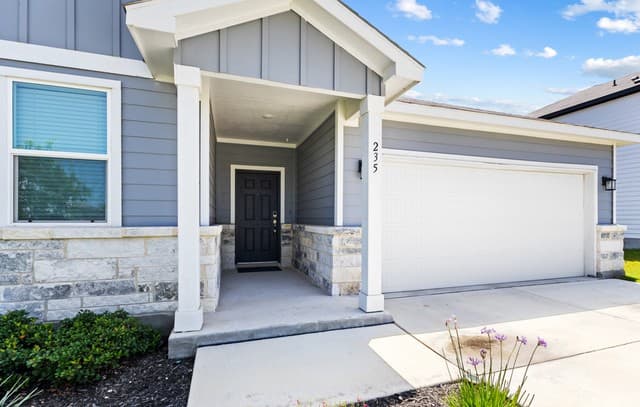 rental at 235  Brook Shadow in Cibolo, TX — photo 3