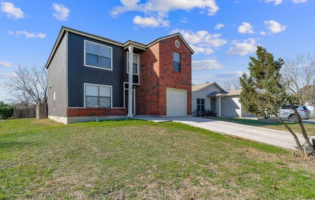 rental at 2010  Muddy Peak Dr in San Antonio, TX — photo 3
