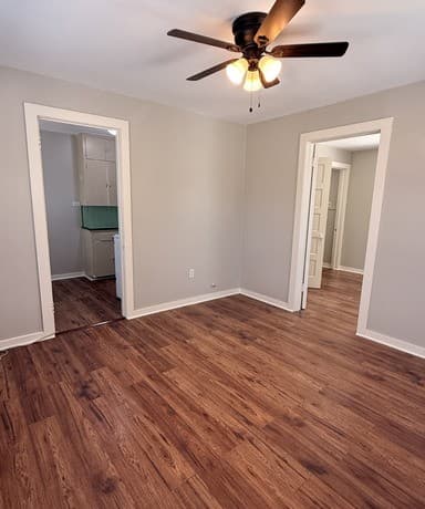 rental at 203 E Rosewood Unit 1 in San Antonio, TX — photo 2