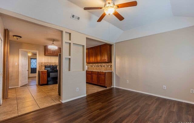 rental at 120  Nelson Ave in San Antonio, TX — photo 5