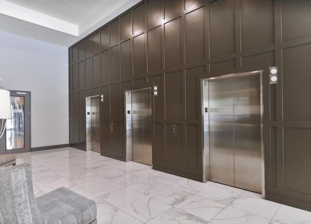 rental at 610 E Market St Unit 2904 in San Antonio, TX — photo 3