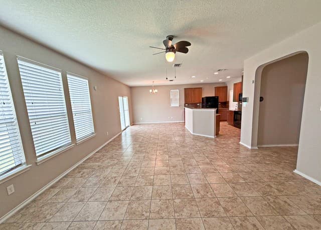 rental at 7703  Sundew Mist in San Antonio, TX — photo 5