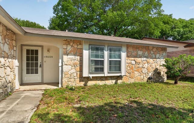 rental at 4659  Wetz in San Antonio, TX — photo 3
