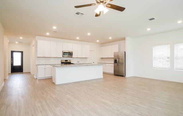 rental at 15035  Nettleton Ml in San Antonio, TX — photo 5