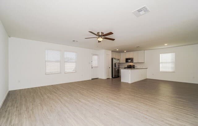 rental at 9913  Leeds Wheel in San Antonio, TX — photo 4