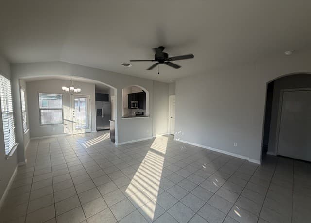rental at 2510  Lonesome Creek Trl in New Braunfels, TX — photo 4