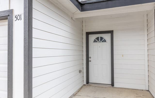 rental at 7239  Converse Ridge Unit 501 in San Antonio, TX — photo 3