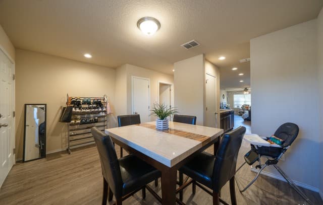 rental at 3206  Shane Rd in San Antonio, TX — photo 4