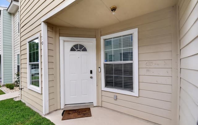 rental at 10  Bratton Dr in San Antonio, TX — photo 5
