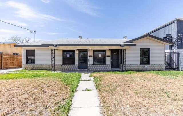 rental at 131  Harald in San Antonio, TX — photo 1