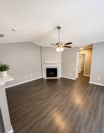 rental at 6302  Waddesdon Wood in San Antonio, TX — photo 2