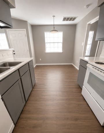 rental at 6302  Waddesdon Wood in San Antonio, TX — photo 4