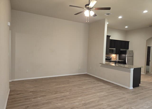 rental at 217  Kaspar Way in New Braunfels, TX — photo 5