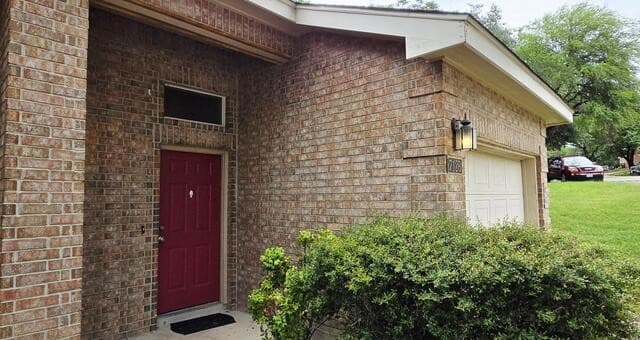 rental at 7126  Tourant Rd in San Antonio, TX — photo 1