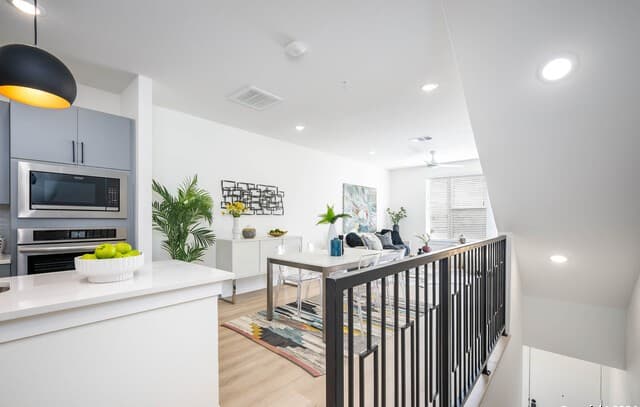 rental at 719 E Locust St Unit 2104 in San Antonio, TX — photo 5