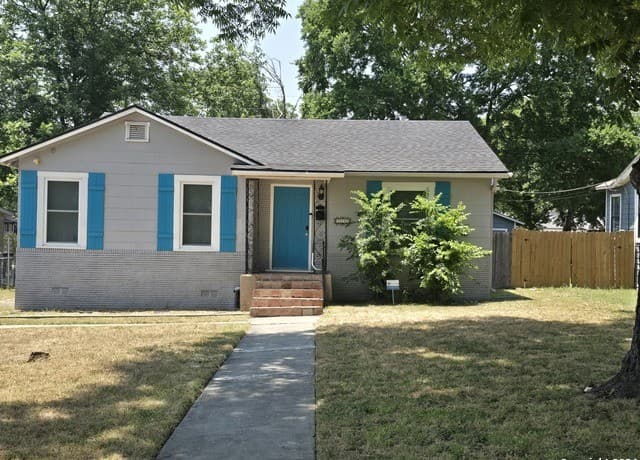 rental at 122  Leming in San Antonio, TX — photo 1